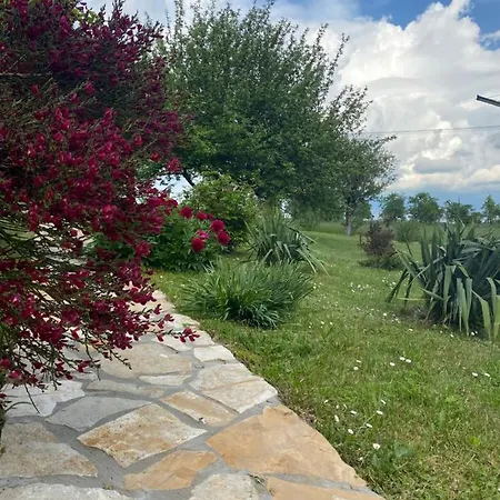 Ljubav Vera Nada 빌라 즐라티보